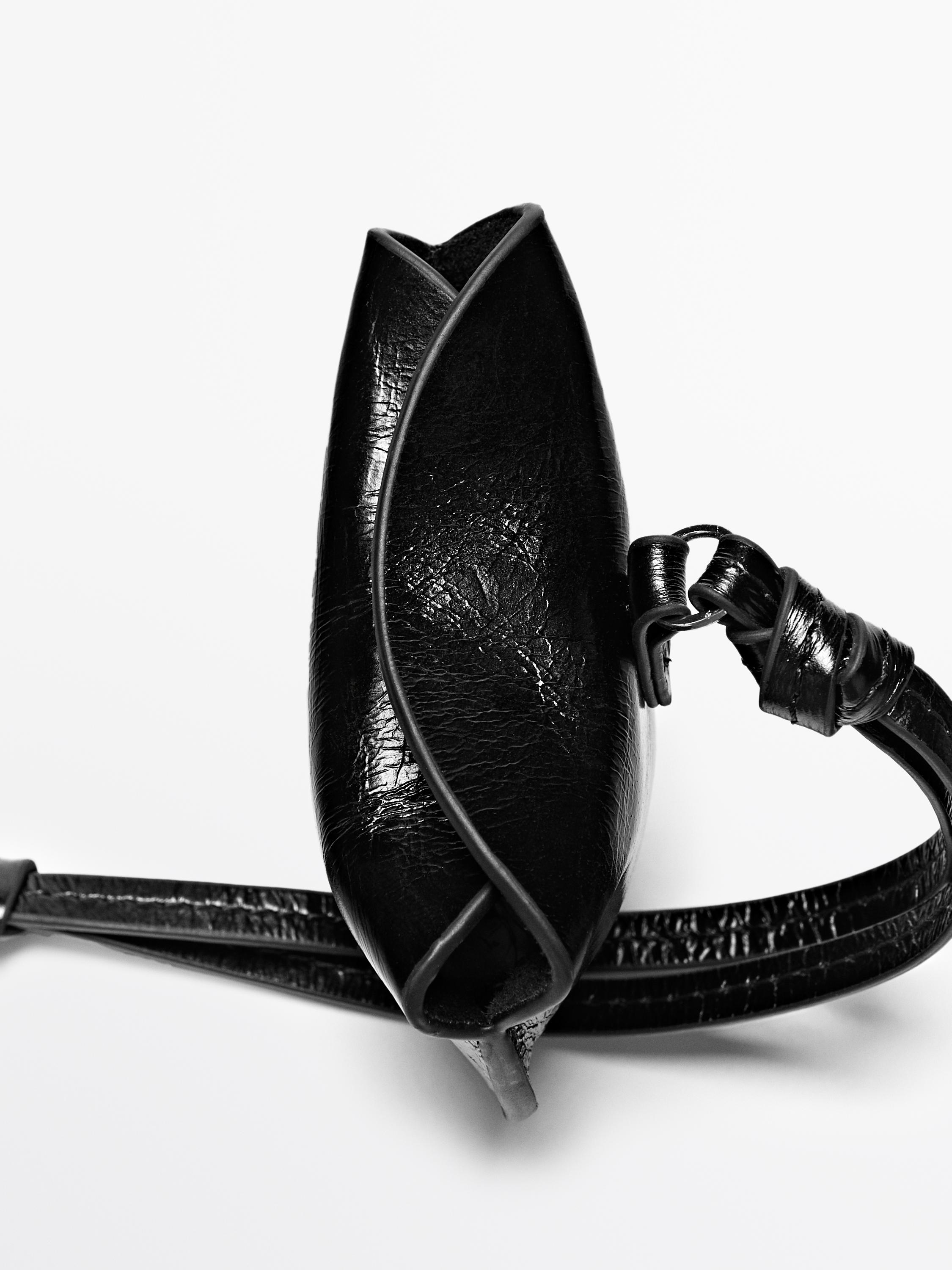 Foldable nappa leather AirPods case